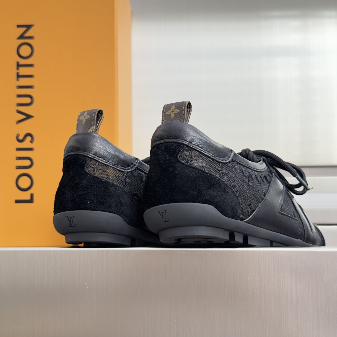 顶级版本：女款 LV路易威登 L家 驴牌 最新Sneakerina系列 黑白 熊猫配色  玛丽珍 芭蕾运动鞋 德训鞋 休