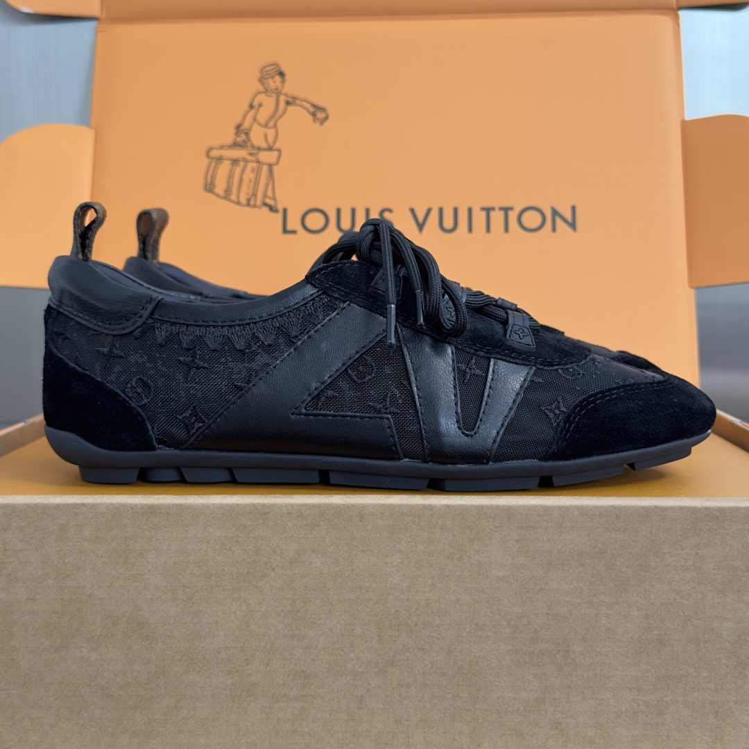 顶级版本：女款 LV路易威登 L家 驴牌 最新Sneakerina系列 黑白 熊猫配色  玛丽珍 芭蕾运动鞋 德训鞋 休