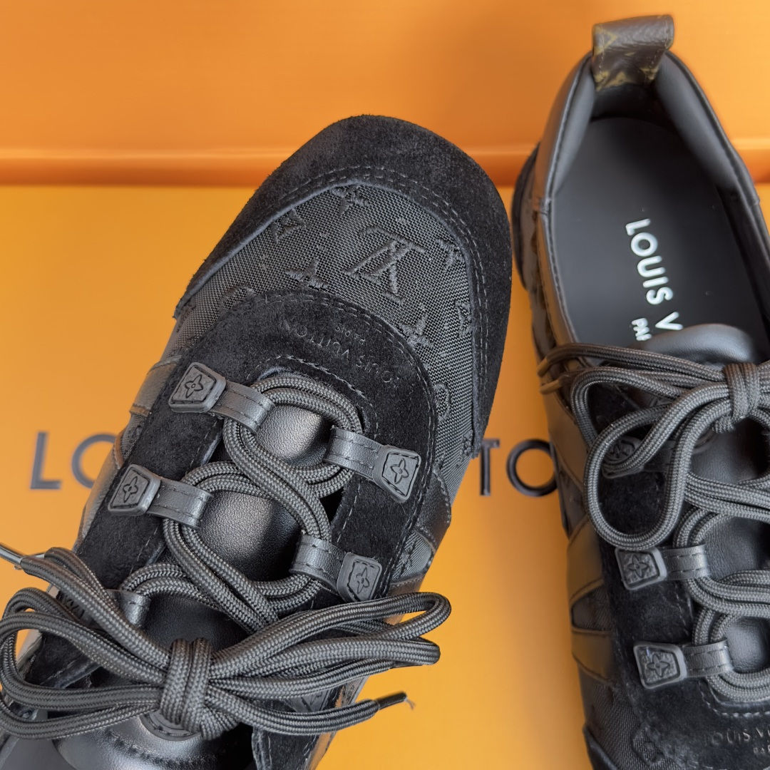 顶级版本：女款 LV路易威登 L家 驴牌 最新Sneakerina系列 黑白 熊猫配色  玛丽珍 芭蕾运动鞋 德训鞋 休