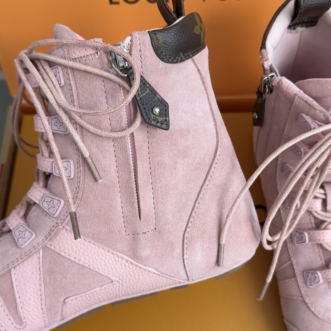 顶级版本:女款 LV路易威登 L家 驴牌 最新Sneakerina系列 及踝靴 休闲 运动鞋 拳击鞋 本款 LV Sne 顶级版本:女款 LV路易威登 L家 驴牌 最新Sneakerina系列 及踝靴 休闲 运动鞋 拳击鞋 本款 LV Sne