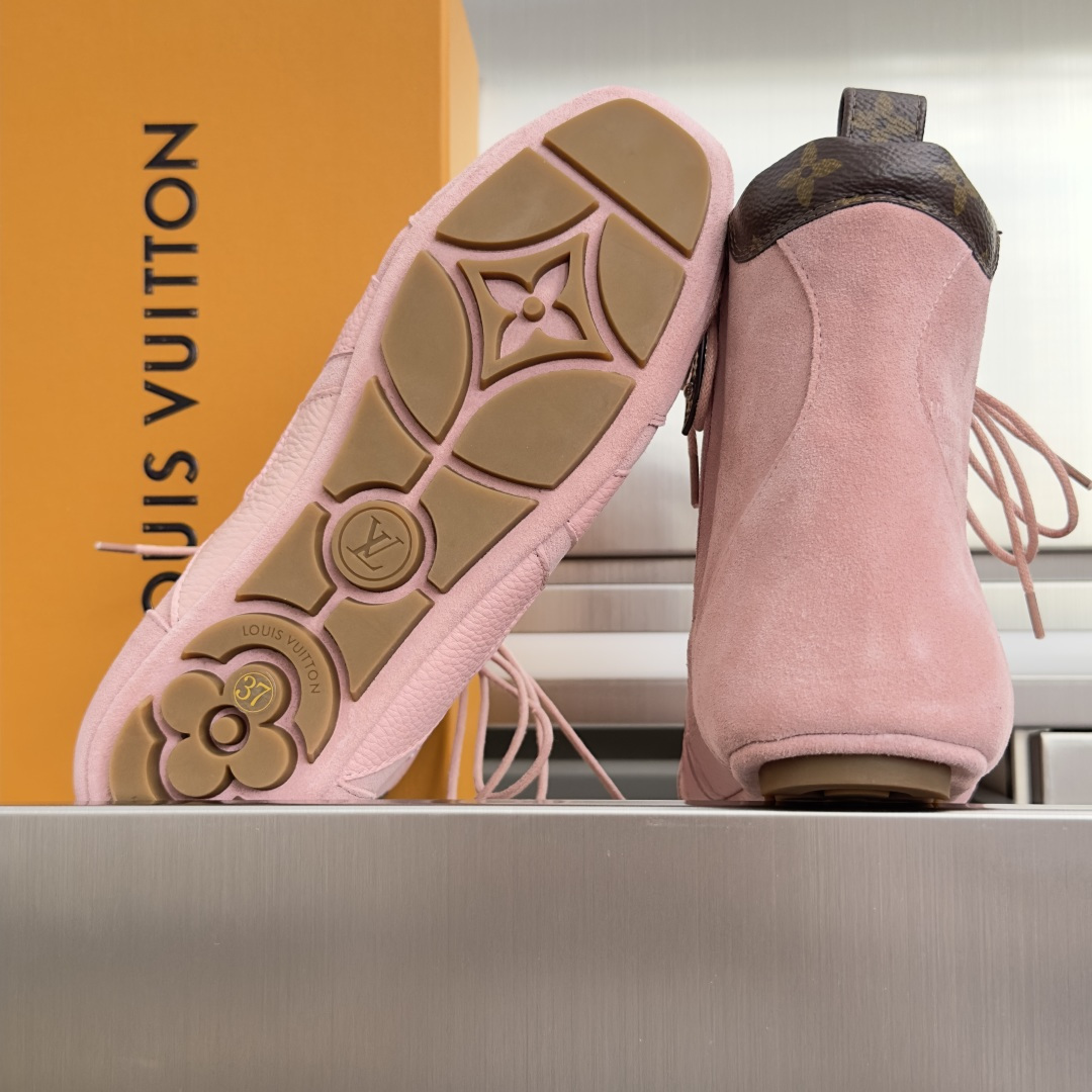 顶级版本:女款 LV路易威登 L家 驴牌 最新Sneakerina系列 及踝靴 休闲 运动鞋 拳击鞋 本款 LV Sne 顶级版本:女款 LV路易威登 L家 驴牌 最新Sneakerina系列 及踝靴 休闲 运动鞋 拳击鞋 本款 LV Sne
