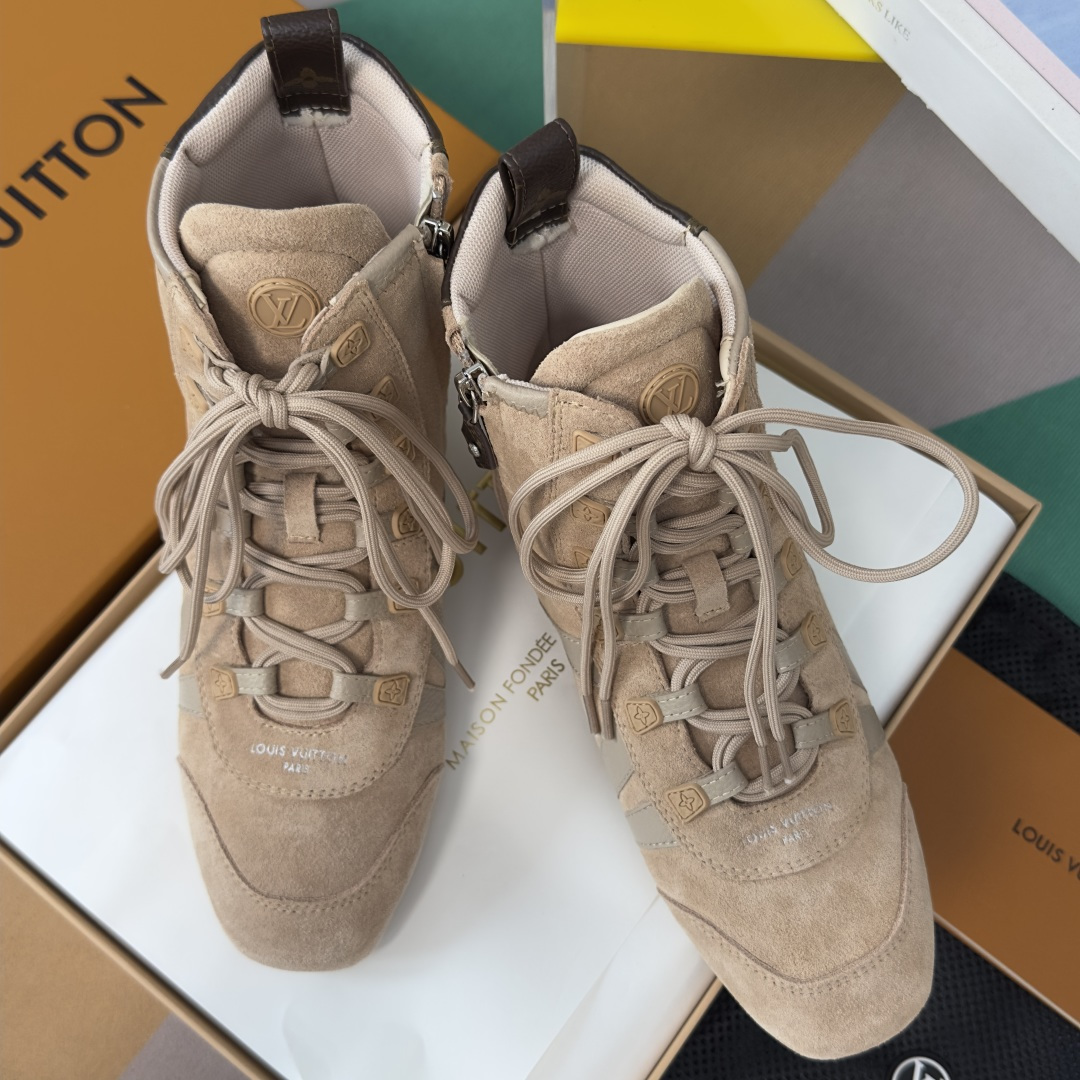 顶级版本：女款 LV路易威登 L家 驴牌 最新Sneakerina系列 及踝靴 休闲 运动鞋 拳击鞋 本款 LV Sne