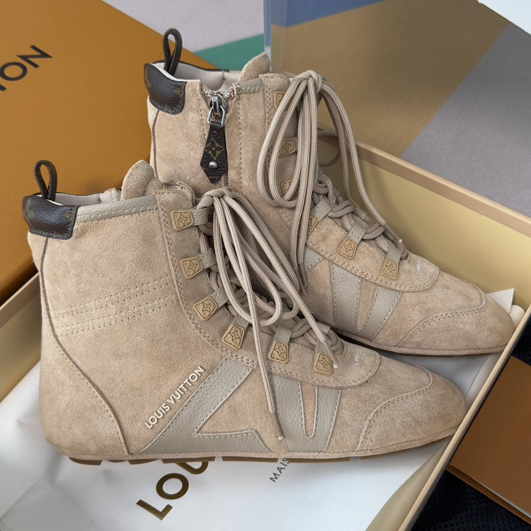 顶级版本：女款 LV路易威登 L家 驴牌 最新Sneakerina系列 及踝靴 休闲 运动鞋 拳击鞋 本款 LV Sne
