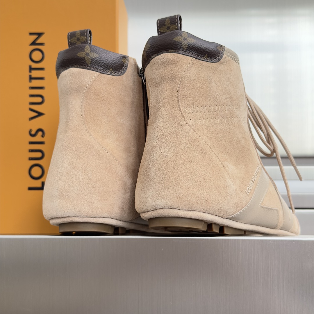 顶级版本：女款 LV路易威登 L家 驴牌 最新Sneakerina系列 及踝靴 休闲 运动鞋 拳击鞋 本款 LV Sne