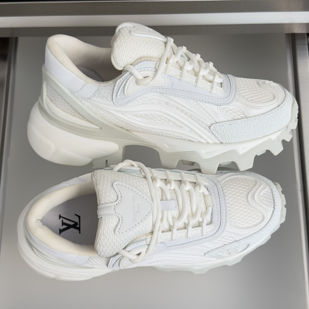 Louis Vuitton Sneakers