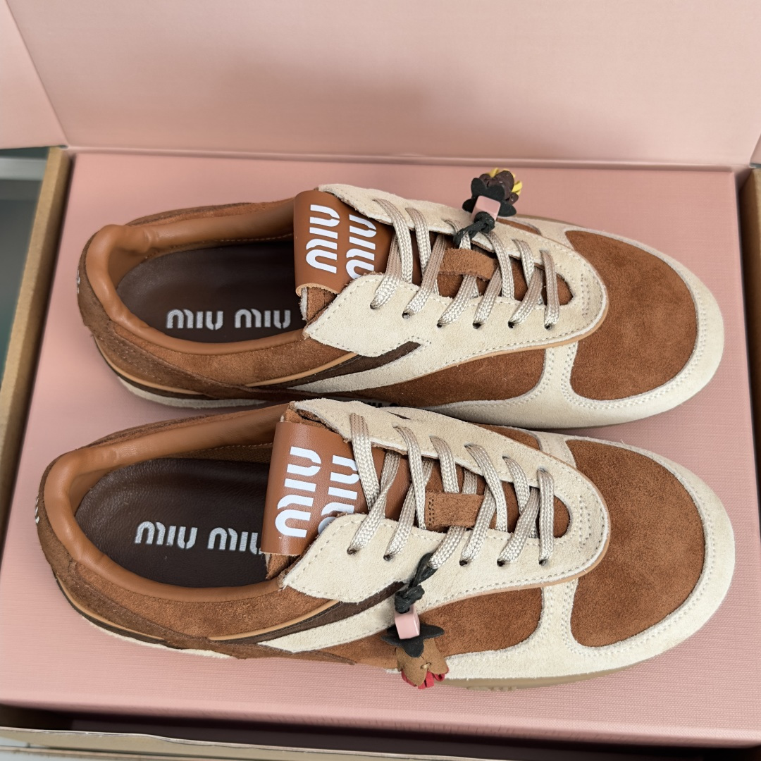 顶级版本：女款 MiuMiu缪缪 最新走秀款Gymnasium系列 拼色 休闲 运动鞋 德训鞋 阿甘鞋 原版购入开发 做