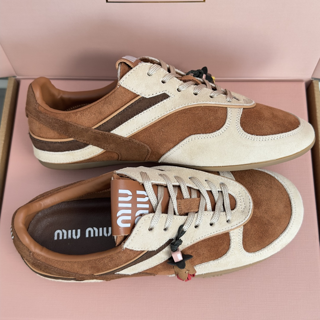 顶级版本：女款 MiuMiu缪缪 最新走秀款Gymnasium系列 拼色 休闲 运动鞋 德训鞋 阿甘鞋 原版购入开发 做