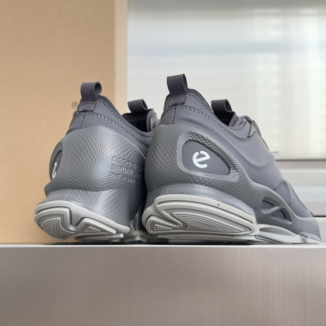 顶级版本：男款 ECCO · 爱步 BIOM C系列 户外 减震 轻盈耐磨徒步鞋 休闲 运动鞋 完美平衡颜值与性能，拓展