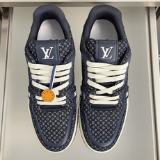 顶级版本:男款 LV Trainer路易威登 驴牌 L家 情侣款 休闲 运动鞋 滑板鞋 本款 LV Trainer 运动 顶级版本:男款 LV Trainer路易威登 驴牌 L家 情侣款 休闲 运动鞋 滑板鞋 本款 LV Trainer 运动