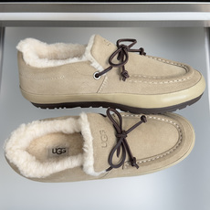 顶级版本:女款 UGG 最新款 毛毛 厚底 德训鞋 阿甘鞋 休闲鞋 把我拿捏住了谁能拒绝冬天的毛绒绒啊!!软乎乎的设计 顶级版本:女款 UGG 最新款 毛毛 厚底 德训鞋 阿甘鞋 休闲鞋 把我拿捏住了谁能拒绝冬天的毛绒绒啊!!软乎乎的设计