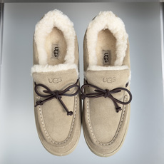 顶级版本:女款 UGG 最新款 毛毛 厚底 德训鞋 阿甘鞋 休闲鞋 把我拿捏住了谁能拒绝冬天的毛绒绒啊!!软乎乎的设计 顶级版本:女款 UGG 最新款 毛毛 厚底 德训鞋 阿甘鞋 休闲鞋 把我拿捏住了谁能拒绝冬天的毛绒绒啊!!软乎乎的设计