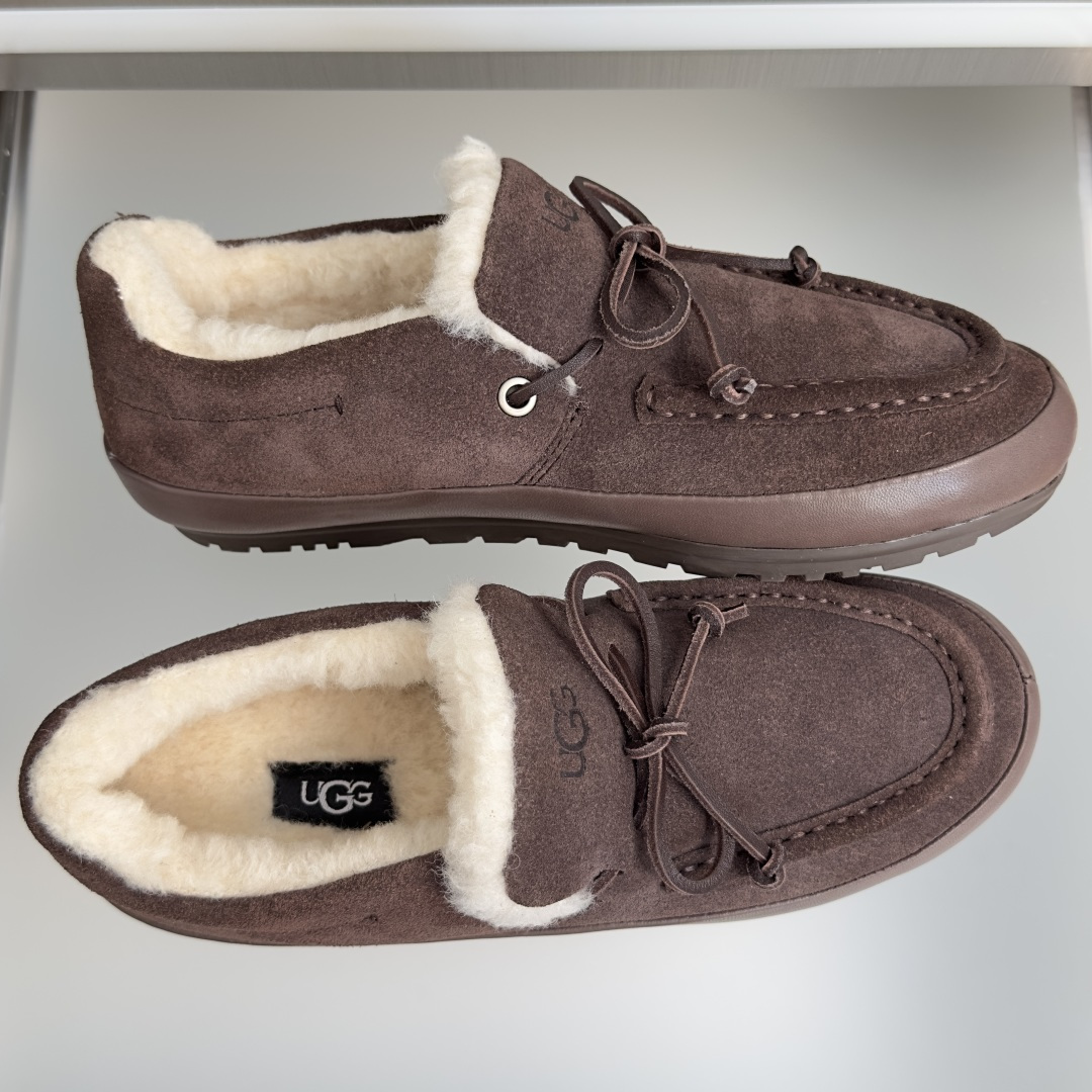 顶级版本:女款 UGG 最新款 毛毛 厚底 德训鞋 阿甘鞋 休闲鞋 把我拿捏住了谁能拒绝冬天的毛绒绒啊!!软乎乎的设计 顶级版本:女款 UGG 最新款 毛毛 厚底 德训鞋 阿甘鞋 休闲鞋 把我拿捏住了谁能拒绝冬天的毛绒绒啊!!软乎乎的设计