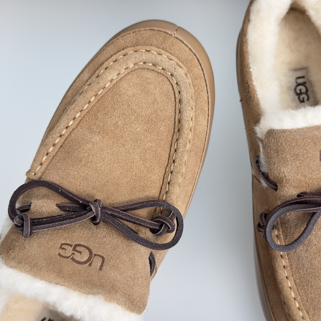 顶级版本：女款 UGG 最新款 毛毛 厚底 德训鞋  阿甘鞋 休闲鞋 把我拿捏住了谁能拒绝冬天的毛绒绒啊!!软乎乎的设计
