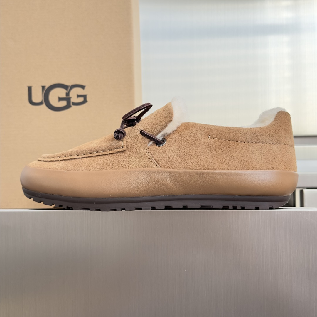 顶级版本：女款 UGG 最新款 毛毛 厚底 德训鞋  阿甘鞋 休闲鞋 把我拿捏住了谁能拒绝冬天的毛绒绒啊!!软乎乎的设计