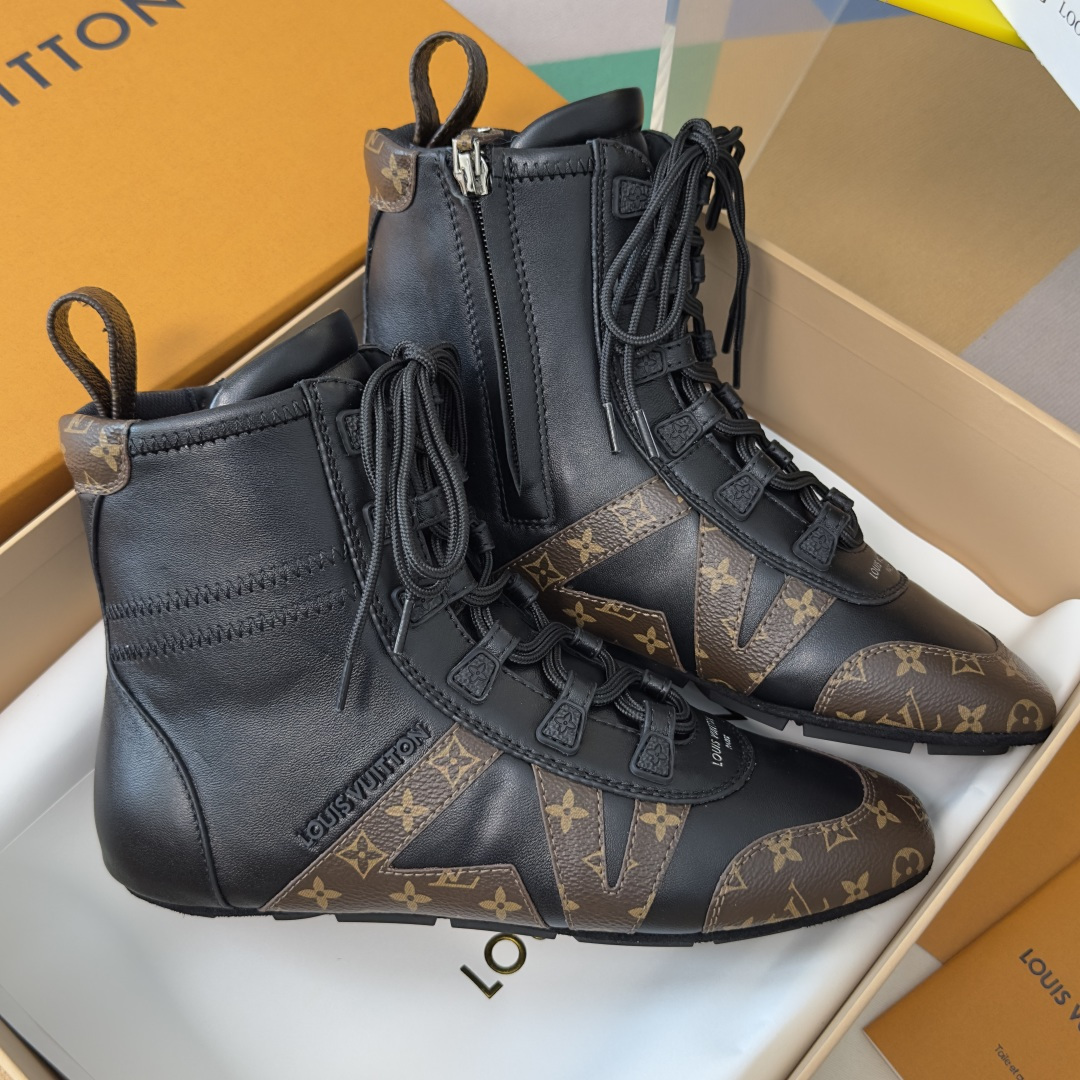 顶级版本:女款 LV路易威登 L家 驴牌 最新Sneakerina系列 及踝靴 休闲 运动鞋 拳击鞋 本款 LV Sne 顶级版本:女款 LV路易威登 L家 驴牌 最新Sneakerina系列 及踝靴 休闲 运动鞋 拳击鞋 本款 LV Sne