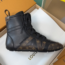 顶级版本:女款 LV路易威登 L家 驴牌 最新Sneakerina系列 及踝靴 休闲 运动鞋 拳击鞋 本款 LV Sne 顶级版本:女款 LV路易威登 L家 驴牌 最新Sneakerina系列 及踝靴 休闲 运动鞋 拳击鞋 本款 LV Sne