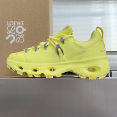 顶级版本:情侣款 LOEWE x On Cloudsolo 罗意威/昂跑 联名合作款 休闲 运动鞋 情侣款 跑鞋 聚酯纤 顶级版本:情侣款 LOEWE x On Cloudsolo 罗意威/昂跑 联名合作款 休闲 运动鞋 情侣款 跑鞋 聚酯纤