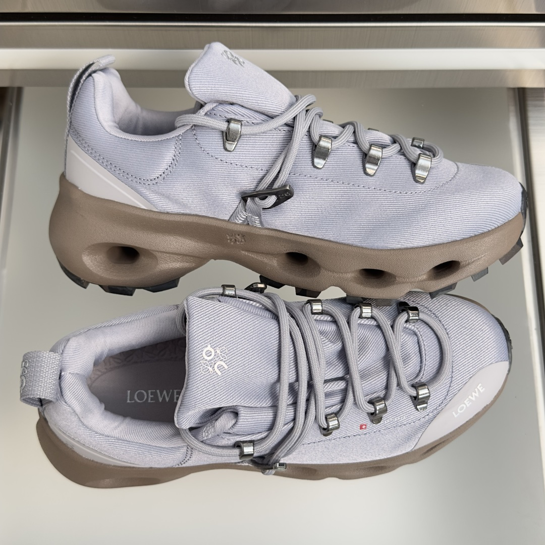 顶级版本：情侣款 LOEWE x On Cloudsolo 罗意威/昂跑 联名合作款 休闲 运动鞋 情侣款 跑鞋 聚酯纤