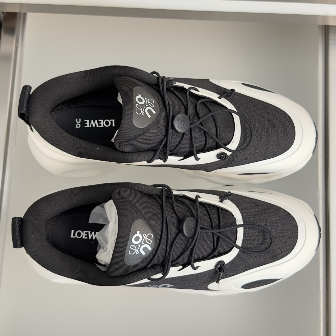 顶级版本：情侣款 LOEWE x On Cloudsolo 罗意威/昂跑 联名合作款 休闲 运动鞋 情侣款 跑鞋 聚酯纤