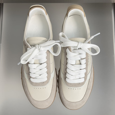 TOD'S托德斯 最新款 情侣款 厚底 德训鞋 拼接 休闲 运动鞋 本款运动休闲鞋采用纳帕皮革和绒面皮革制成,鞋面线条柔 TOD'S托德斯 最新款 情侣款 厚底 德训鞋 拼接 休闲 运动鞋 本款运动休闲鞋采用纳帕皮革和绒面皮革制成,鞋面线条柔