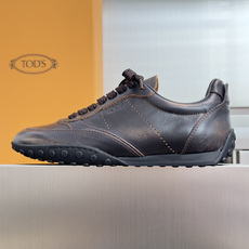 TOD'S托德斯 最新款 情侣款 厚底 德训鞋 拼接 休闲 运动鞋 本款运动休闲鞋采用纳帕皮革和绒面皮革制成,鞋面线条柔 TOD'S托德斯 最新款 情侣款 厚底 德训鞋 拼接 休闲 运动鞋 本款运动休闲鞋采用纳帕皮革和绒面皮革制成,鞋面线条柔