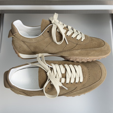 TOD'S托德斯 最新款 情侣款 厚底 德训鞋 拼接 休闲 运动鞋 本款运动休闲鞋采用纳帕皮革和绒面皮革制成,鞋面线条柔 TOD'S托德斯 最新款 情侣款 厚底 德训鞋 拼接 休闲 运动鞋 本款运动休闲鞋采用纳帕皮革和绒面皮革制成,鞋面线条柔