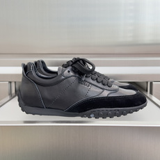 TOD'S托德斯 最新款 情侣款 厚底 德训鞋 拼接 休闲 运动鞋 本款运动休闲鞋采用纳帕皮革和绒面皮革制成,鞋面线条柔 TOD'S托德斯 最新款 情侣款 厚底 德训鞋 拼接 休闲 运动鞋 本款运动休闲鞋采用纳帕皮革和绒面皮革制成,鞋面线条柔
