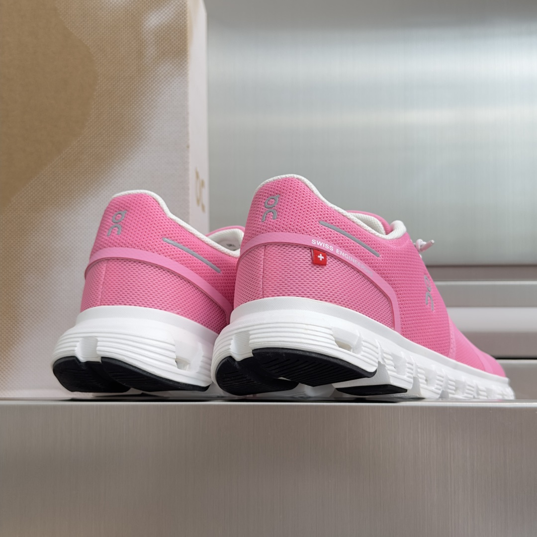 顶级版本:女款 On昂跑 Cloud 6 系列 情侣款 厚底 休闲 运动鞋 跑步鞋 来自瑞士的跑鞋名所On Runni 顶级版本:女款 On昂跑 Cloud 6 系列 情侣款 厚底 休闲 运动鞋 跑步鞋 来自瑞士的跑鞋名所On Runni