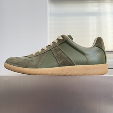 顶级版本:情侣款 MaisonMargiela MM6 马吉拉 情侣款 德训鞋 休闲 运动鞋 原版购入开发 做货 鬼才设 顶级版本:情侣款 MaisonMargiela MM6 马吉拉 情侣款 德训鞋 休闲 运动鞋 原版购入开发 做货 鬼才设