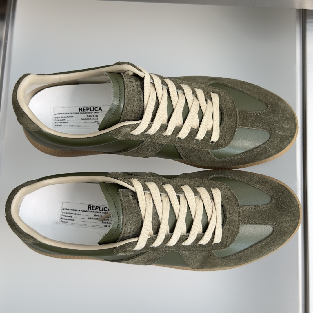 顶级版本:情侣款 MaisonMargiela MM6 马吉拉 情侣款 德训鞋 休闲 运动鞋 原版购入开发 做货 鬼才设 顶级版本:情侣款 MaisonMargiela MM6 马吉拉 情侣款 德训鞋 休闲 运动鞋 原版购入开发 做货 鬼才设