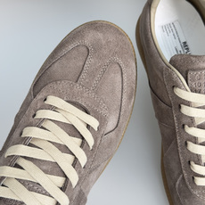 顶级版本:情侣款 MaisonMargiela MM6 马吉拉 情侣款 德训鞋 休闲 运动鞋 原版购入开发 做货 鬼才设 顶级版本:情侣款 MaisonMargiela MM6 马吉拉 情侣款 德训鞋 休闲 运动鞋 原版购入开发 做货 鬼才设