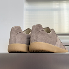 顶级版本:情侣款 MaisonMargiela MM6 马吉拉 情侣款 德训鞋 休闲 运动鞋 原版购入开发 做货 鬼才设 顶级版本:情侣款 MaisonMargiela MM6 马吉拉 情侣款 德训鞋 休闲 运动鞋 原版购入开发 做货 鬼才设