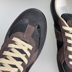 顶级版本:情侣款 MaisonMargiela MM6 马吉拉 情侣款 德训鞋 休闲 运动鞋 原版购入开发 做货 鬼才设 顶级版本:情侣款 MaisonMargiela MM6 马吉拉 情侣款 德训鞋 休闲 运动鞋 原版购入开发 做货 鬼才设