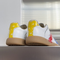 顶级版本:情侣款 MaisonMargiela MM6 马吉拉 情侣款 德训鞋 休闲 运动鞋 原版购入开发 做货 鬼才设 顶级版本:情侣款 MaisonMargiela MM6 马吉拉 情侣款 德训鞋 休闲 运动鞋 原版购入开发 做货 鬼才设