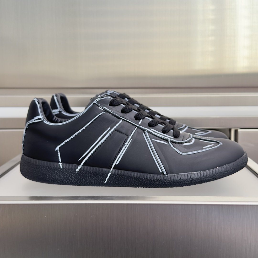 顶级版本：情侣款 MaisonMargiela MM6 马吉拉 情侣款 德训鞋 休闲 运动鞋 原版购入开发 做货 鬼才设