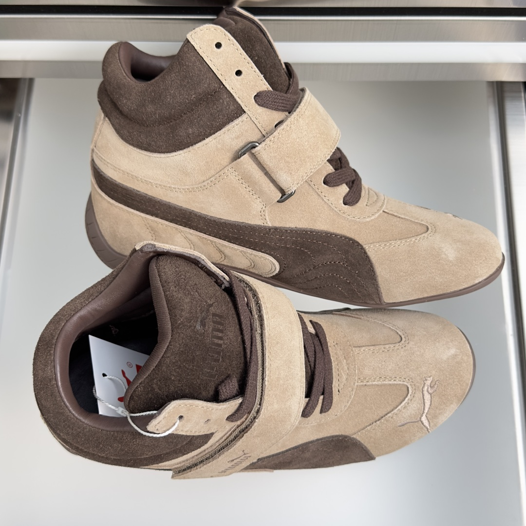 顶级版本:女款 Puma 彪马 Speedcatwedge复古 坡跟 休闲 运动鞋 内增高 魔术贴 高帮 赛车鞋 复古坡 顶级版本:女款 Puma 彪马 Speedcatwedge复古 坡跟 休闲 运动鞋 内增高 魔术贴 高帮 赛车鞋 复古坡