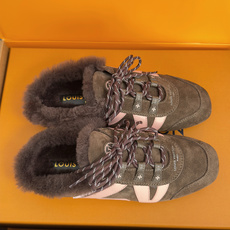 顶级版本:女款 LV路易威登 L家 驴牌 最新Sneakerina系列 玛丽珍 芭蕾运动鞋 德训鞋 休闲 平底鞋 本款 顶级版本:女款 LV路易威登 L家 驴牌 最新Sneakerina系列 玛丽珍 芭蕾运动鞋 德训鞋 休闲 平底鞋 本款