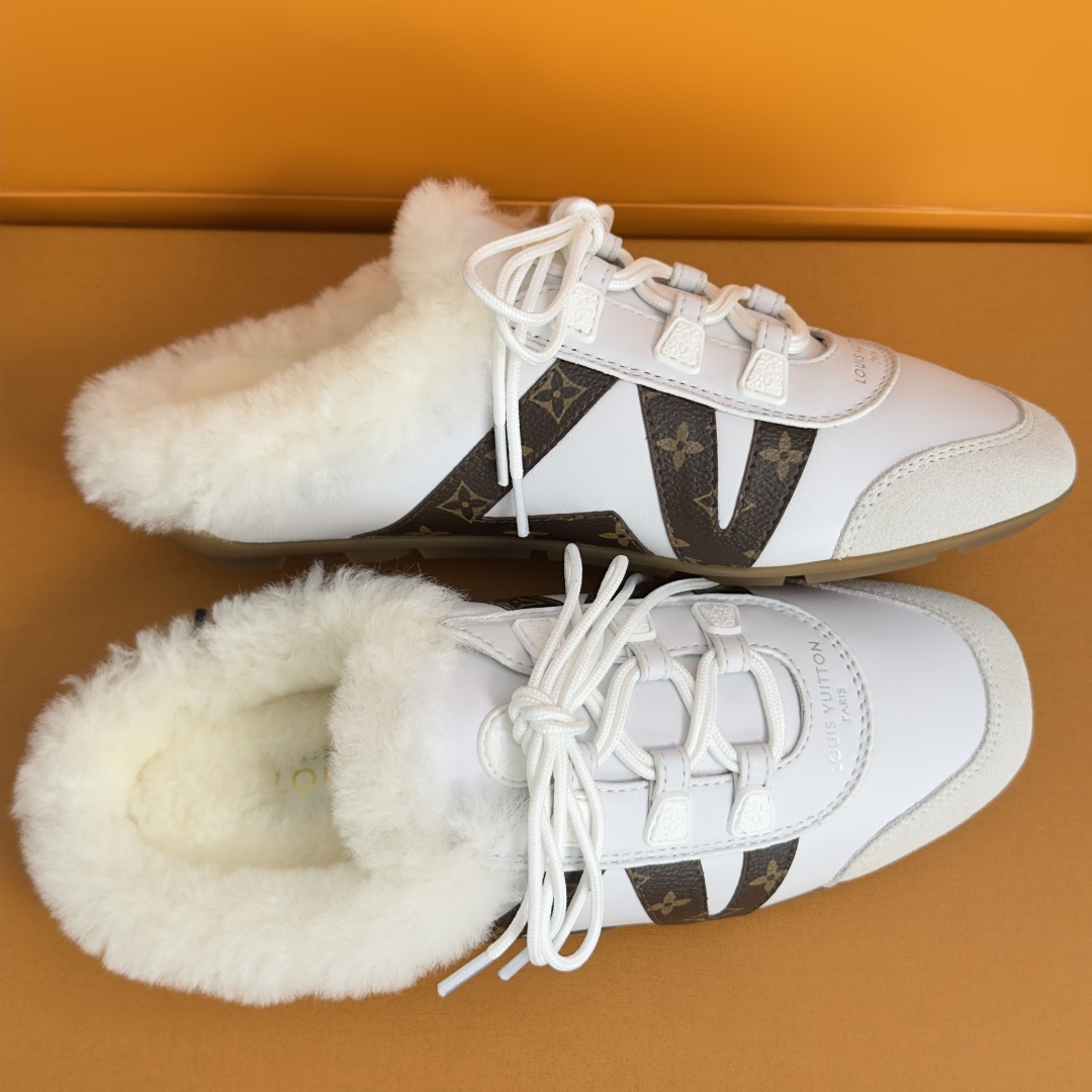 顶级版本：女款 LV路易威登 L家 驴牌 最新Sneakerina系列 玛丽珍 芭蕾运动鞋 德训鞋 休闲 平底鞋 本款 
