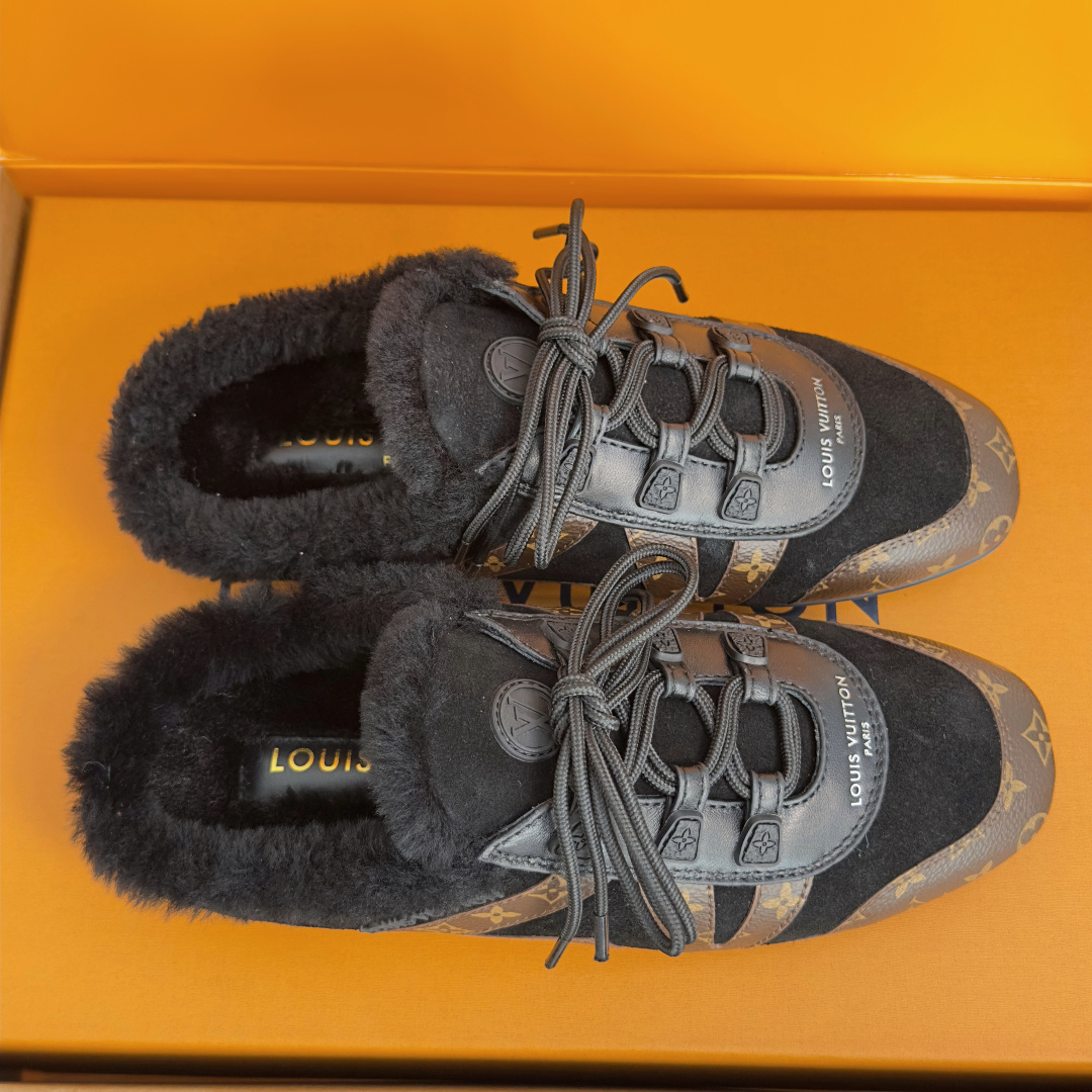 顶级版本：女款 LV路易威登 L家 驴牌 最新Sneakerina系列 玛丽珍 芭蕾运动鞋 德训鞋 休闲 平底鞋 本款 