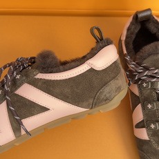顶级版本:女款 LV路易威登 L家 驴牌 最新Sneakerina系列 玛丽珍 芭蕾运动鞋 德训鞋 休闲 平底鞋 本款 顶级版本:女款 LV路易威登 L家 驴牌 最新Sneakerina系列 玛丽珍 芭蕾运动鞋 德训鞋 休闲 平底鞋 本款