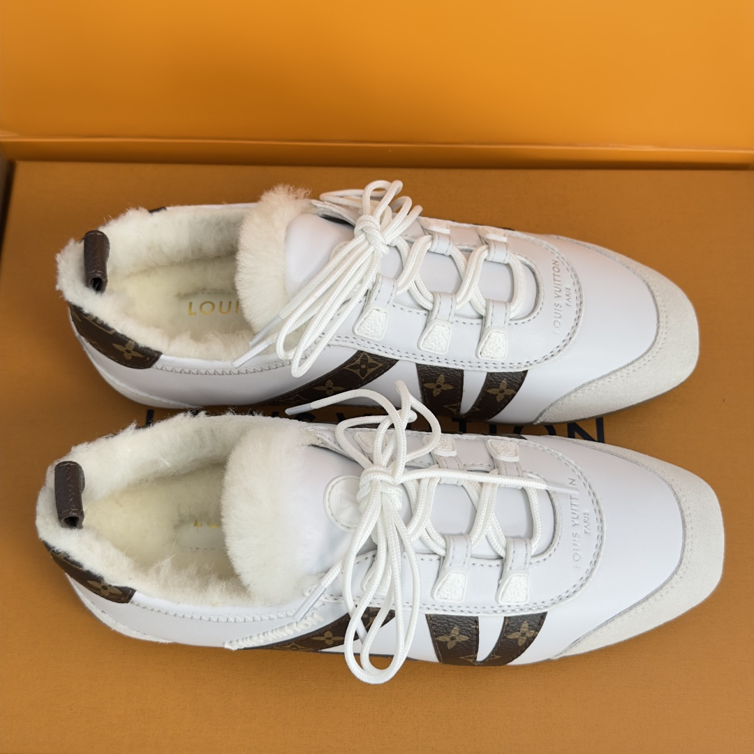 顶级版本：女款 LV路易威登 L家 驴牌 最新Sneakerina系列 玛丽珍 芭蕾运动鞋 德训鞋 休闲 平底鞋 本款 