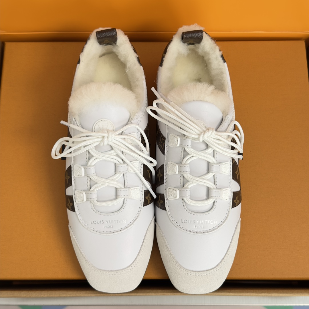顶级版本：女款 LV路易威登 L家 驴牌 最新Sneakerina系列 玛丽珍 芭蕾运动鞋 德训鞋 休闲 平底鞋 本款 