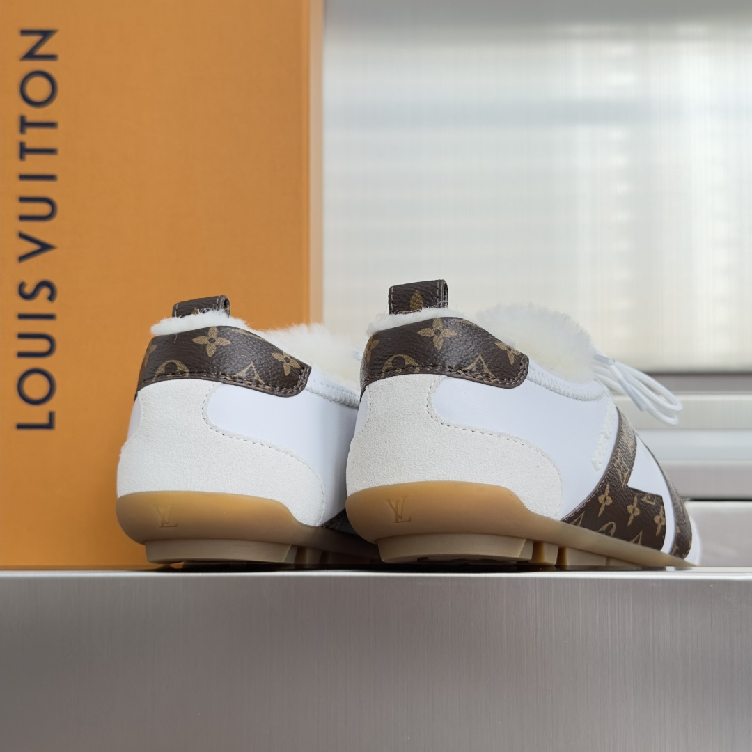 顶级版本：女款 LV路易威登 L家 驴牌 最新Sneakerina系列 玛丽珍 芭蕾运动鞋 德训鞋 休闲 平底鞋 本款 