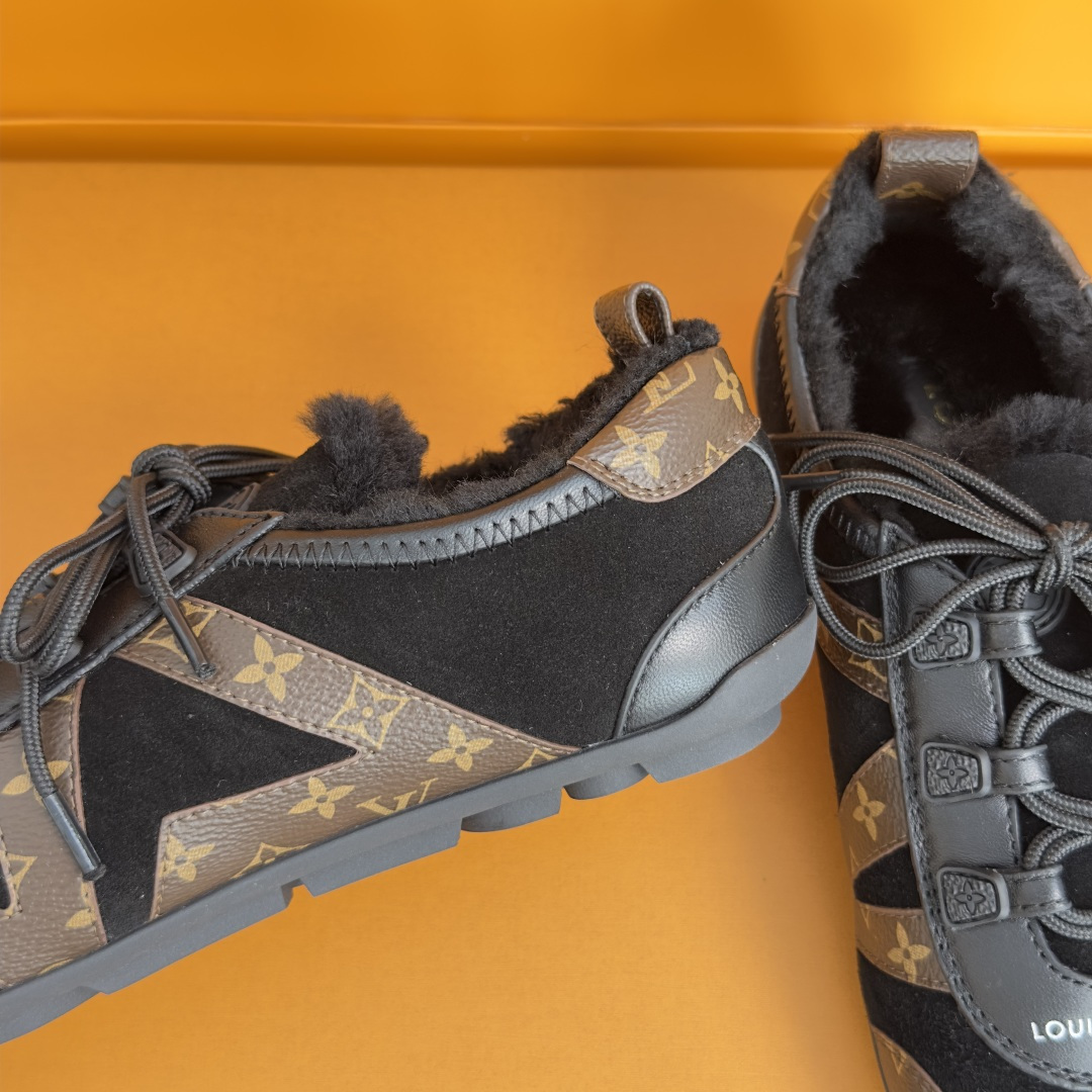 顶级版本:女款 LV路易威登 L家 驴牌 最新Sneakerina系列 玛丽珍 芭蕾运动鞋 德训鞋 休闲 平底鞋 本款 顶级版本:女款 LV路易威登 L家 驴牌 最新Sneakerina系列 玛丽珍 芭蕾运动鞋 德训鞋 休闲 平底鞋 本款