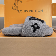 顶级版本:情侣款 Louis Vuitton路易威登 LV驴牌 泰迪 羊羔毛拖鞋 本款 Paseo Comfort 平底 顶级版本:情侣款 Louis Vuitton路易威登 LV驴牌 泰迪 羊羔毛拖鞋 本款 Paseo Comfort 平底