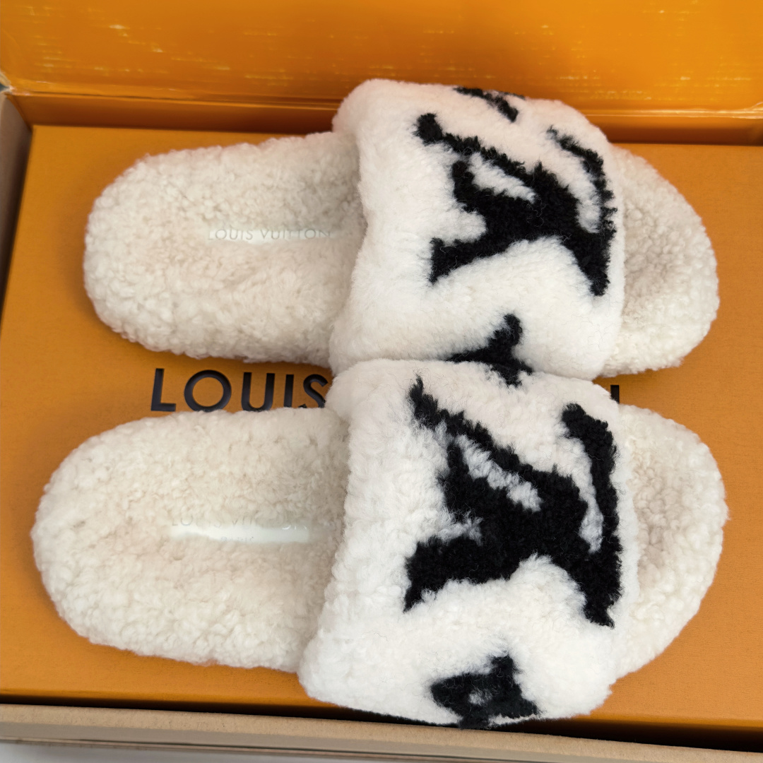 顶级版本：情侣款 Louis Vuitton路易威登 LV驴牌 泰迪 羊羔毛拖鞋 本款 Paseo Comfort 平底