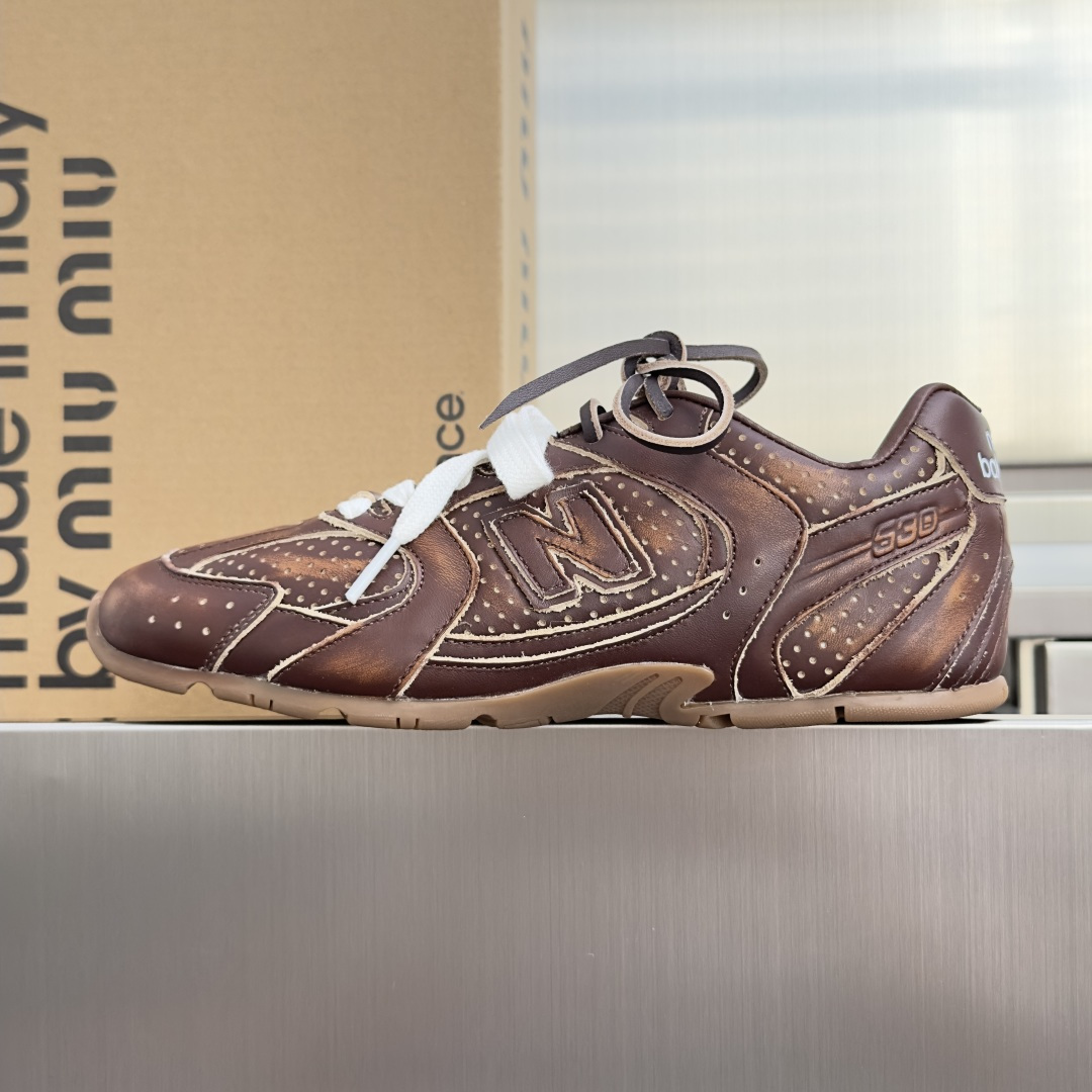 顶级版本:情侣款 缪缪MiuMiu x New Balance NB530 情侣款 休闲 运动鞋 阿甘鞋 德训鞋 原版购 顶级版本:情侣款 缪缪MiuMiu x New Balance NB530 情侣款 休闲 运动鞋 阿甘鞋 德训鞋 原版购