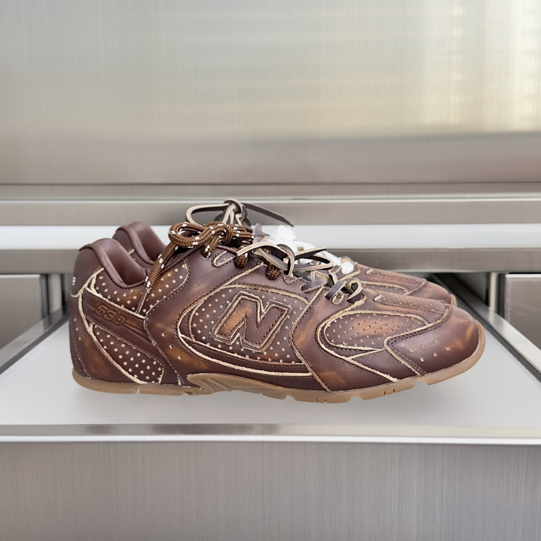顶级版本：情侣款 缪缪MiuMiu x New Balance NB530 情侣款 休闲 运动鞋 阿甘鞋 德训鞋 原版购