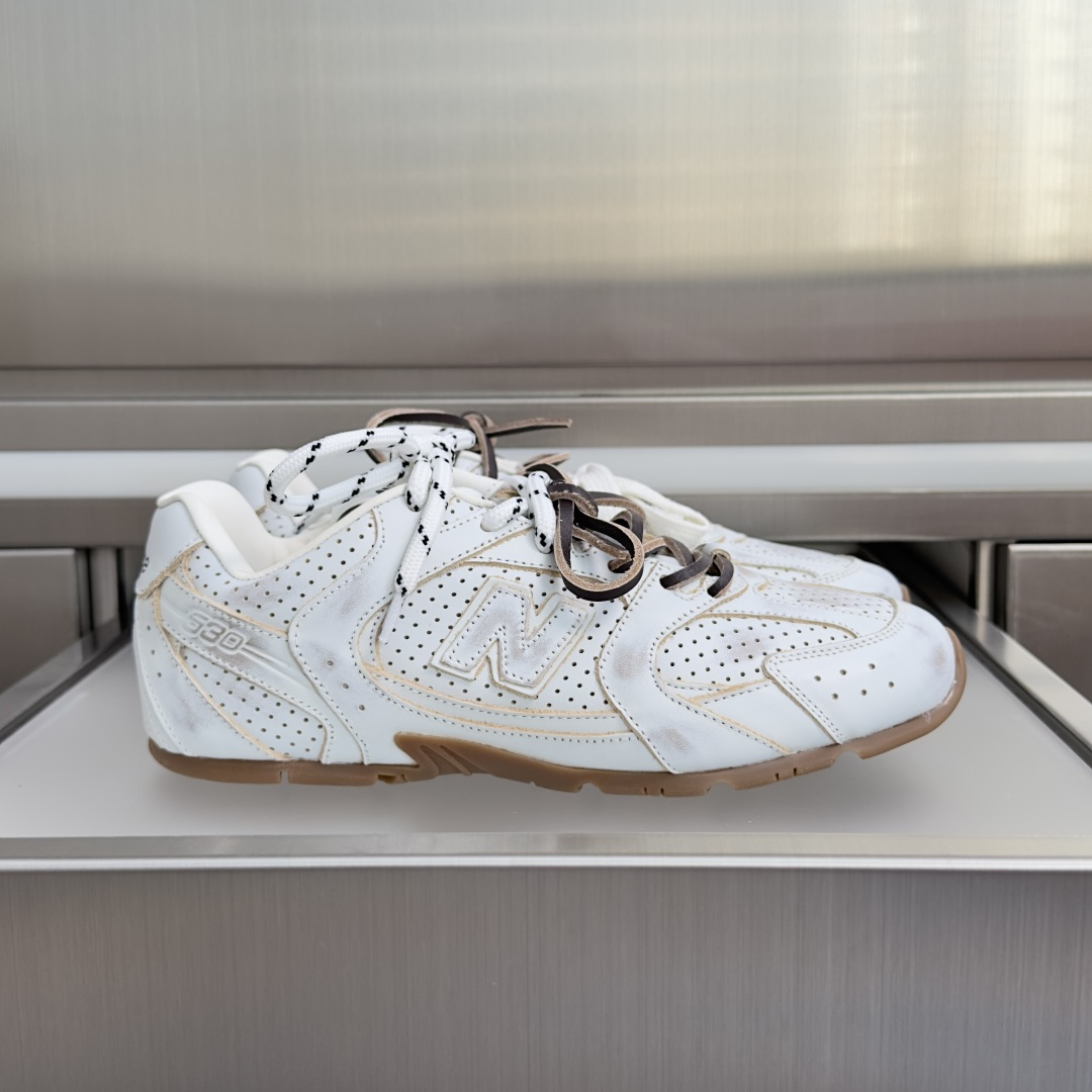 顶级版本：情侣款 缪缪MiuMiu x New Balance NB530 情侣款 休闲 运动鞋 阿甘鞋 德训鞋 原版购