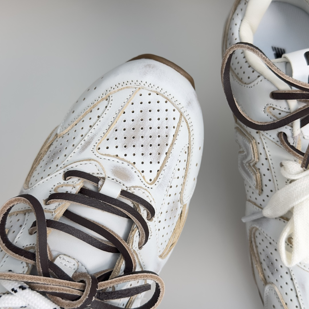 顶级版本:情侣款 缪缪MiuMiu x New Balance NB530 情侣款 休闲 运动鞋 阿甘鞋 德训鞋 原版购 顶级版本:情侣款 缪缪MiuMiu x New Balance NB530 情侣款 休闲 运动鞋 阿甘鞋 德训鞋 原版购